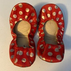 Storehouse flats size 7